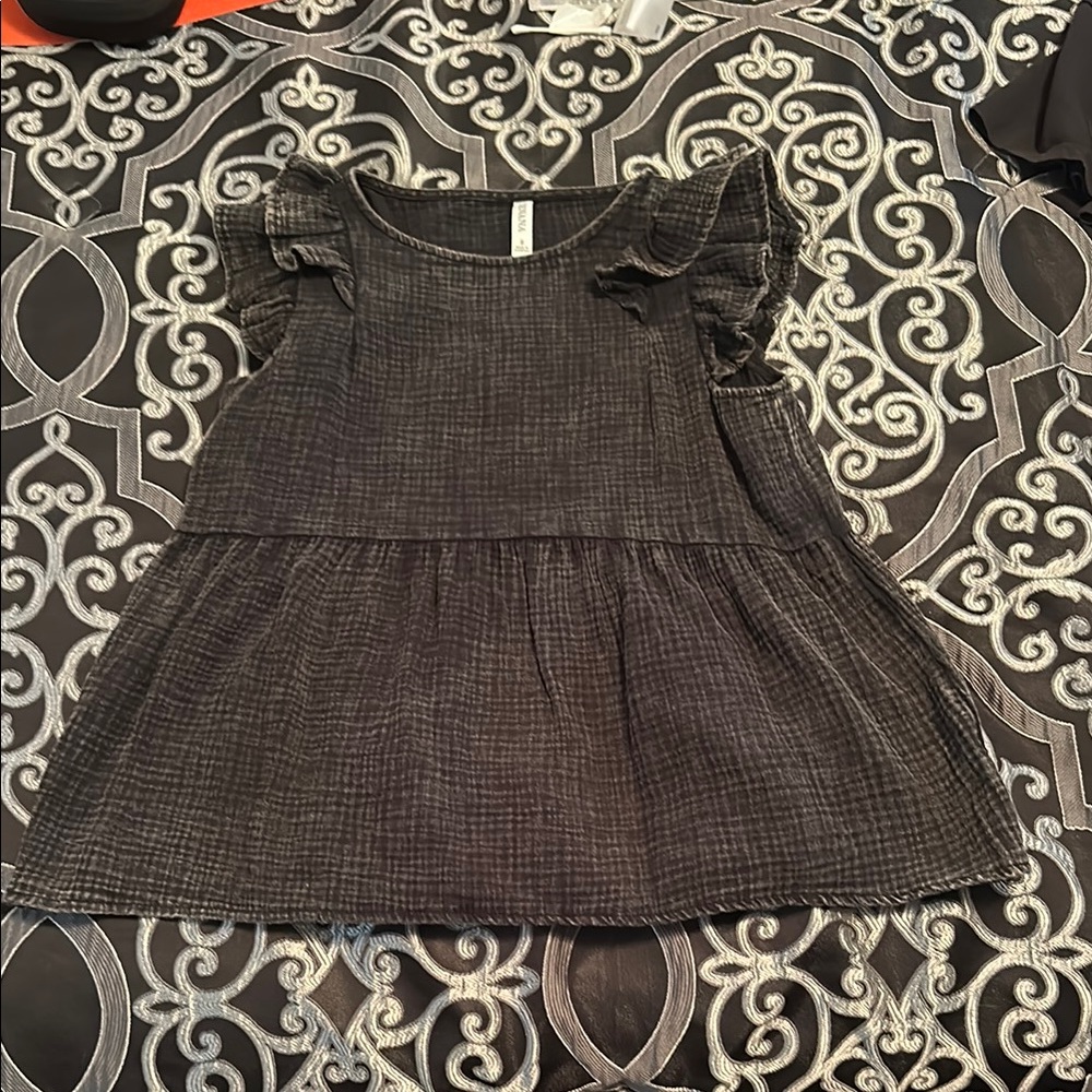 Zenana Outfitters Gray Black Babydoll Top